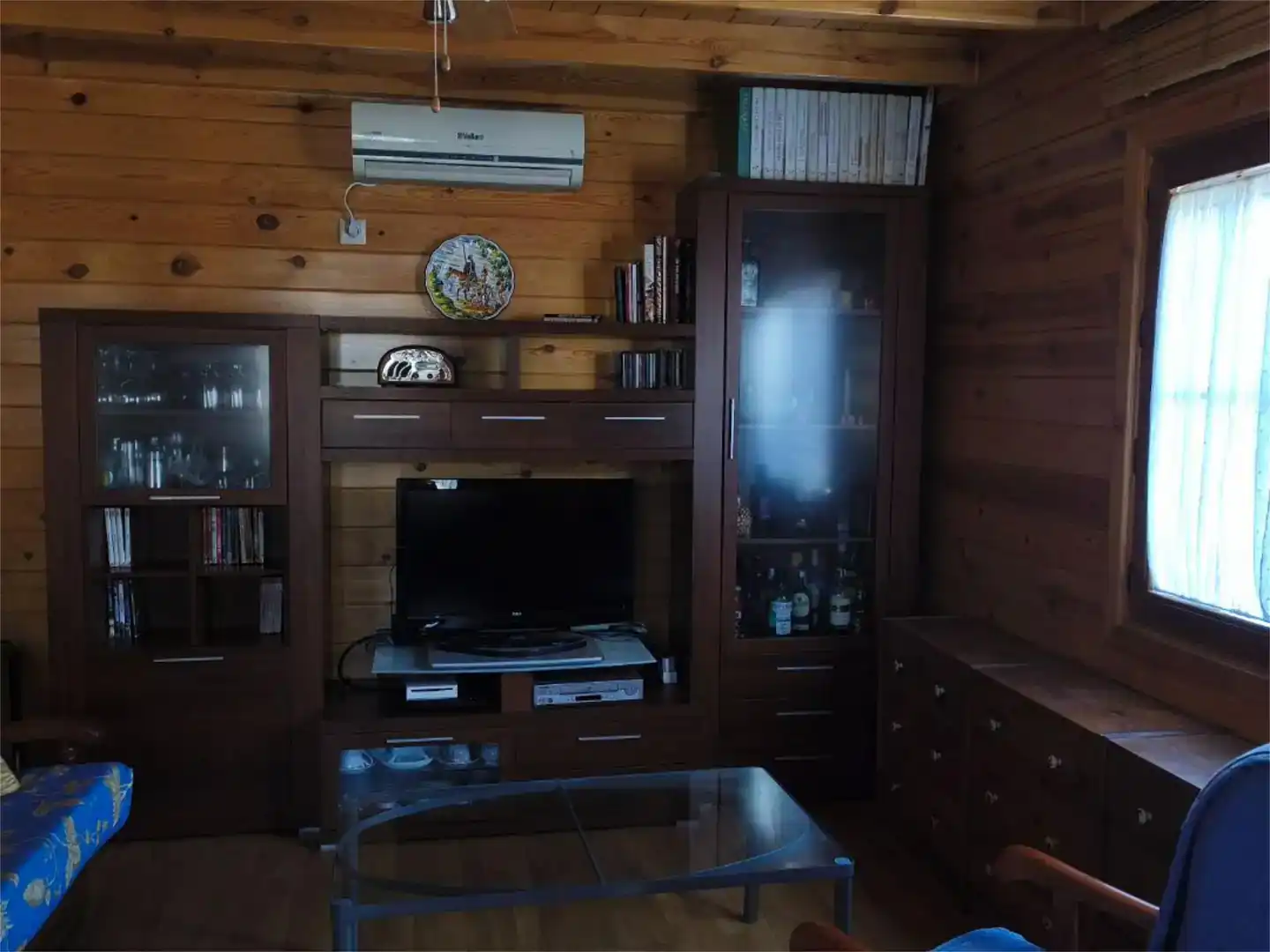 Sala d'estar de Casa adosada en venda en Cantalejo amb Parquet