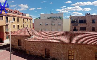 Exterior view of Flat for sale in Salamanca Capital  with Heating, Terrace and Balcony