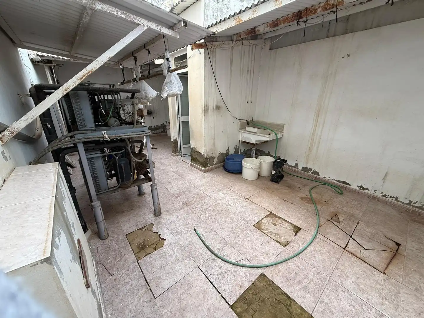 Local en venta en Cuevas de San Marcos con Aire acondicionado y Amueblado