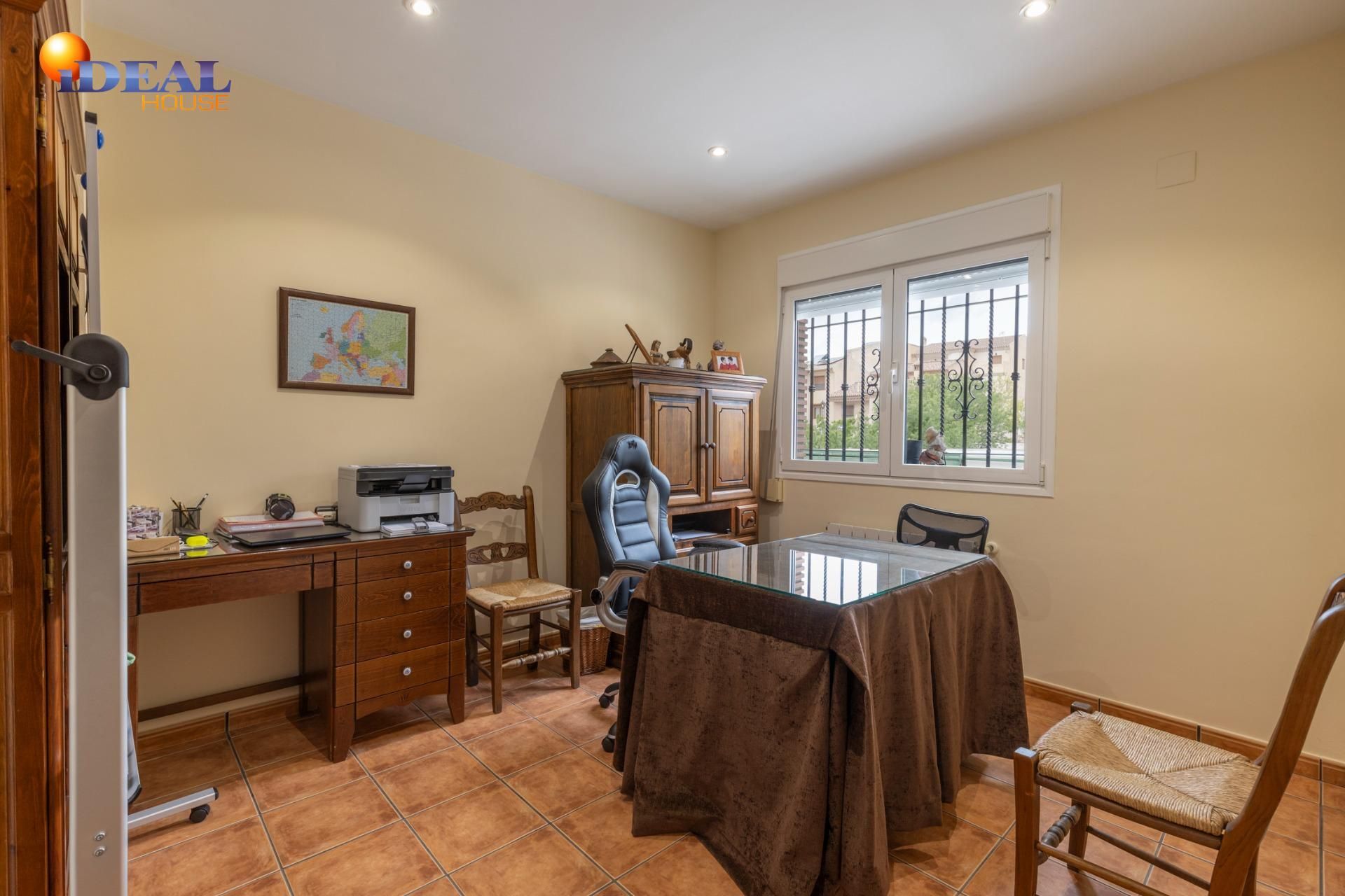 Casa adosada en venda a Calle Málaga, 23, Padul