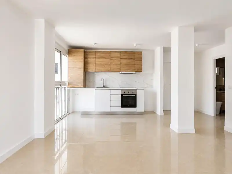 Piso con piscina en venta en San Luis de Sabinillas, imagen 5