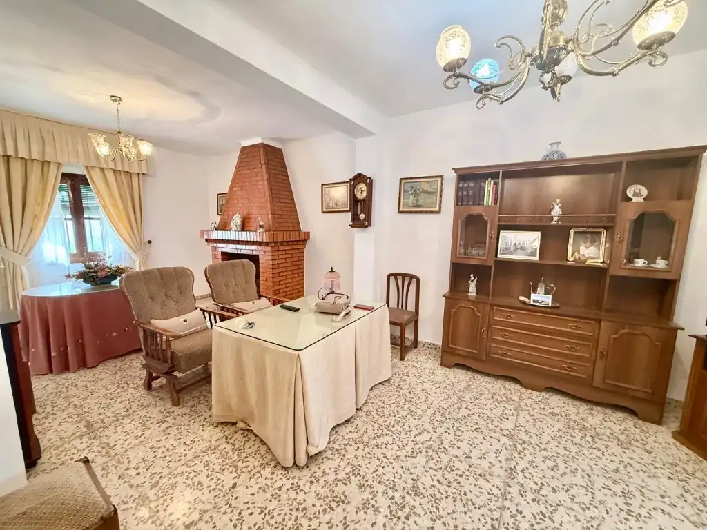 Sala d'estar de Casa o xalet en venda en Jayena amb Balcó