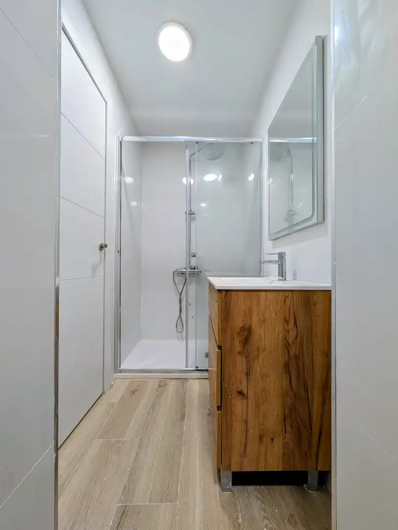 Baño de Piso en venta en Badalona con Parquet y Horno