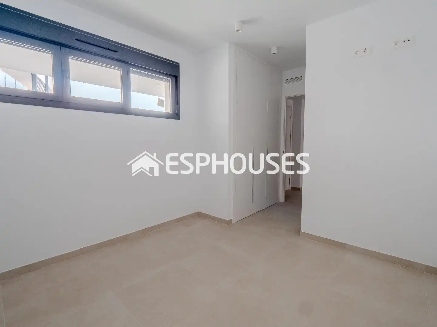 Piso en venta en Alicante / Alacant con Trastero, Balcón y Piscina comunitaria