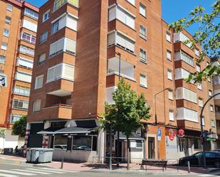 Exterior view of Flat for sale in Valladolid Capital  with Terrace and Balcony