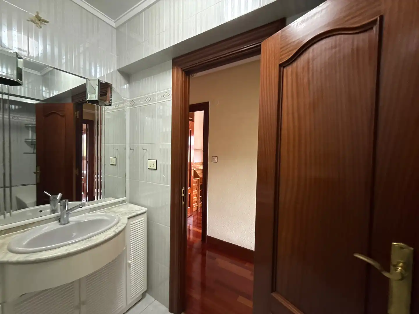 Baño de Piso en venta en Getxo  con Calefacción y Balcón
