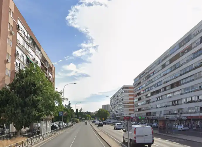 Vista exterior de Piso en venta en Madrid