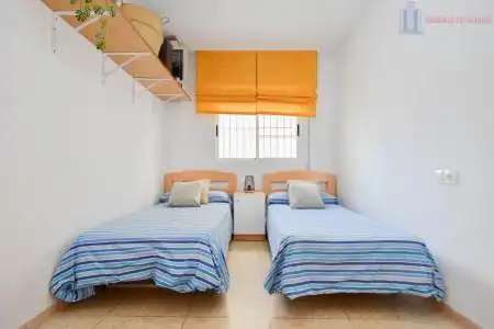 Schlafzimmer von Wohnung zum Verkauf in Granada
