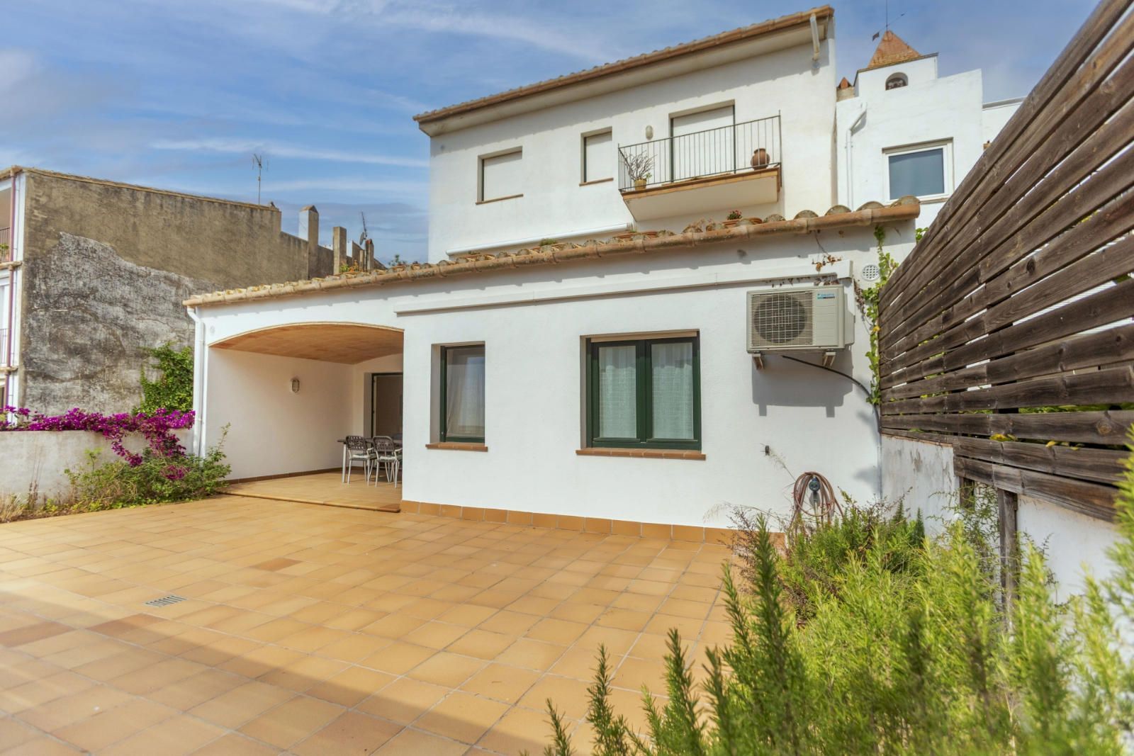 Vista exterior de Apartament en venda en Palafrugell amb Aire condicionat, Calefacció i Terrassa