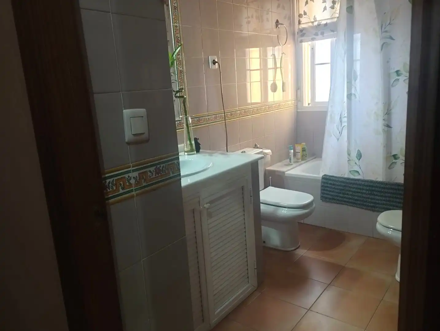 Baño de Casa o chalet en venta en Bormujos con Aire acondicionado, Calefacción y Terraza