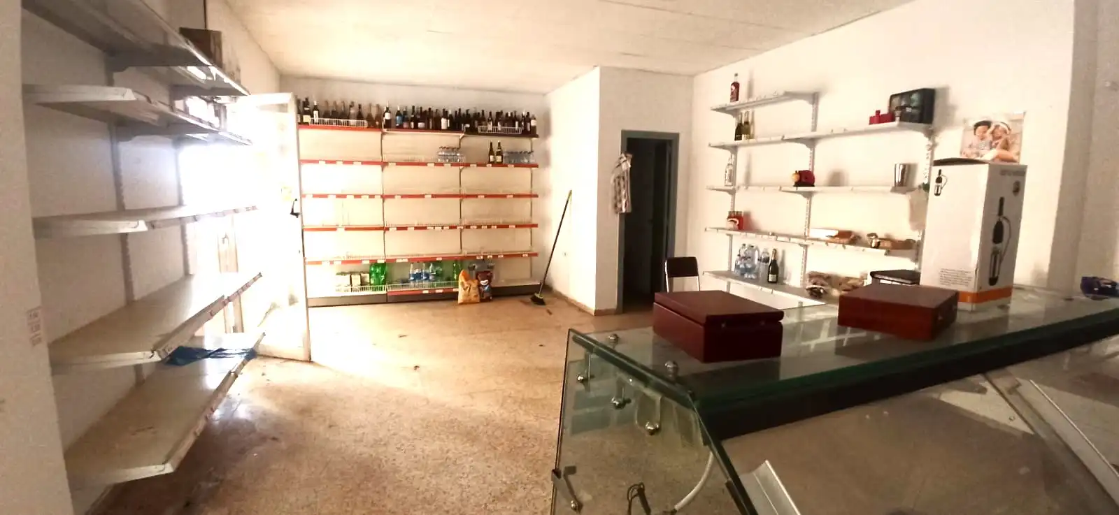 Local comercial en venta en dels Comtes d'Urgell 39, imagen 4