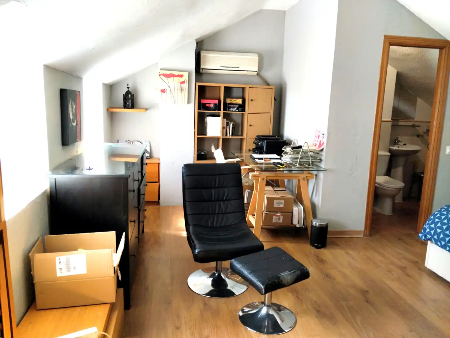 Habitación de Casa adosada en venta en San Lorenzo de El Escorial con Aire acondicionado, Calefacción y Jardín privado