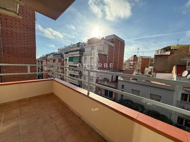 Dúplex amb balcó en venda a Montigalà - Sant Crist