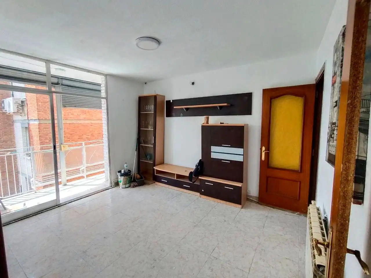 Sala d'estar de Pis en venda en Madrid amb Calefacció i Terrassa