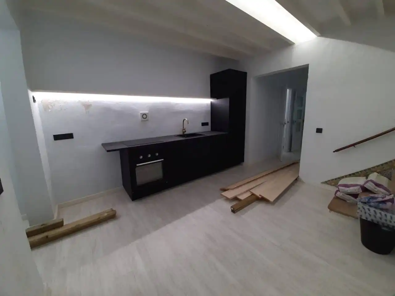 Cuina de Casa o xalet en venda en Sa Pobla amb Aire condicionat, Terrassa i Piscina
