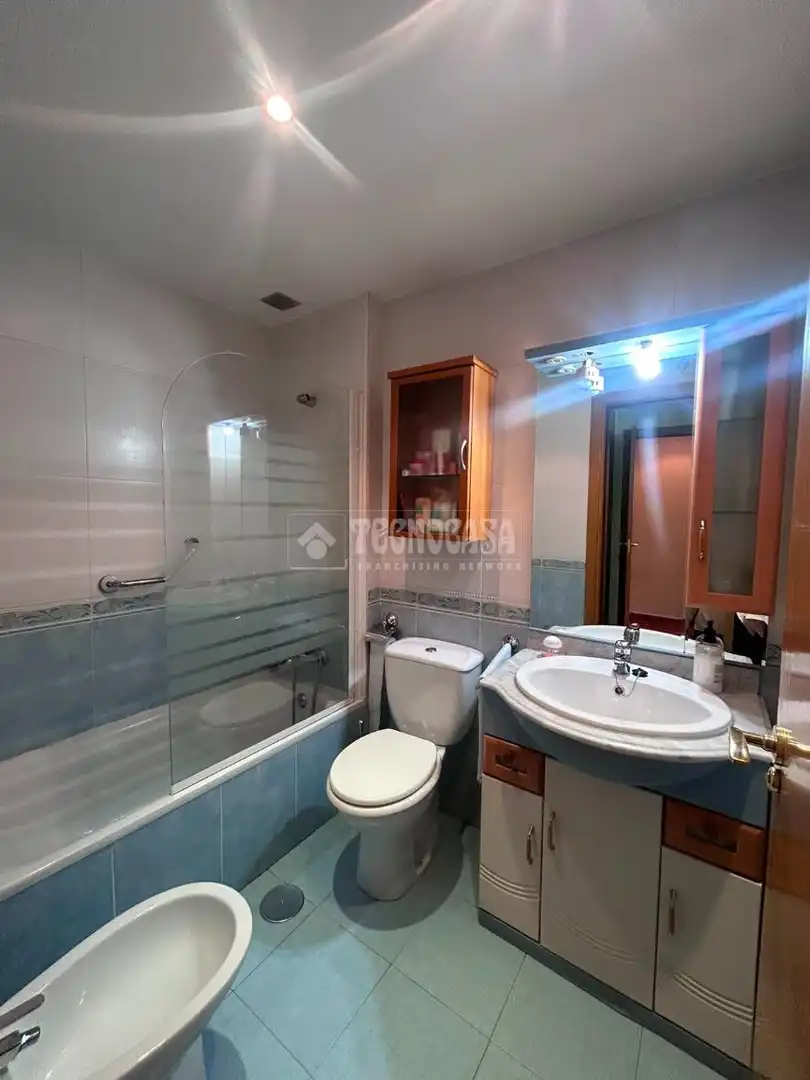 Baño de Piso en venta en Valdemoro con Aire acondicionado, Calefacción y Terraza