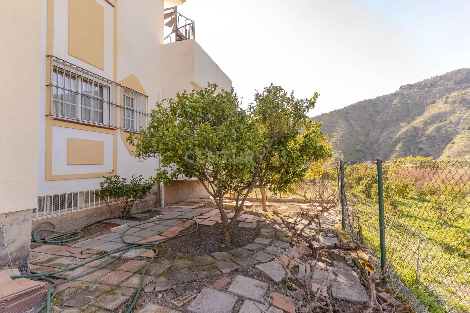 Garden of Houses for sale in Vélez de Benaudalla  with Private garden