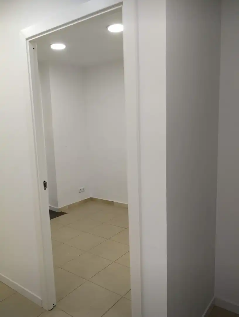 Business premises for sale in Carrer de la Constància, imagen 8