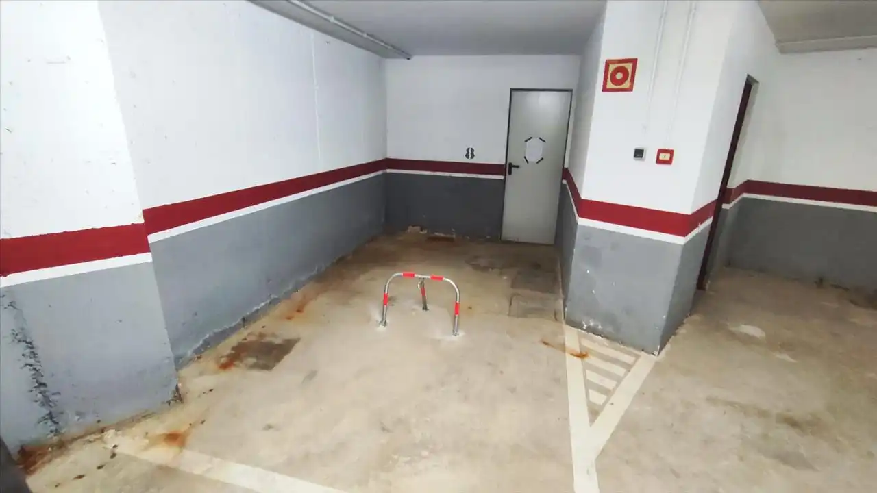 Einzelparkplatz zum Verkauf in Oviedo, imagen 3