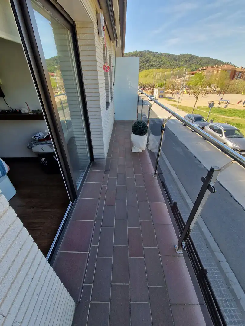Terrasse von Einfamilien-Reihenhaus zum Verkauf in Dosrius mit Klimaanlage, Heizung und Gemeinschaftspool
