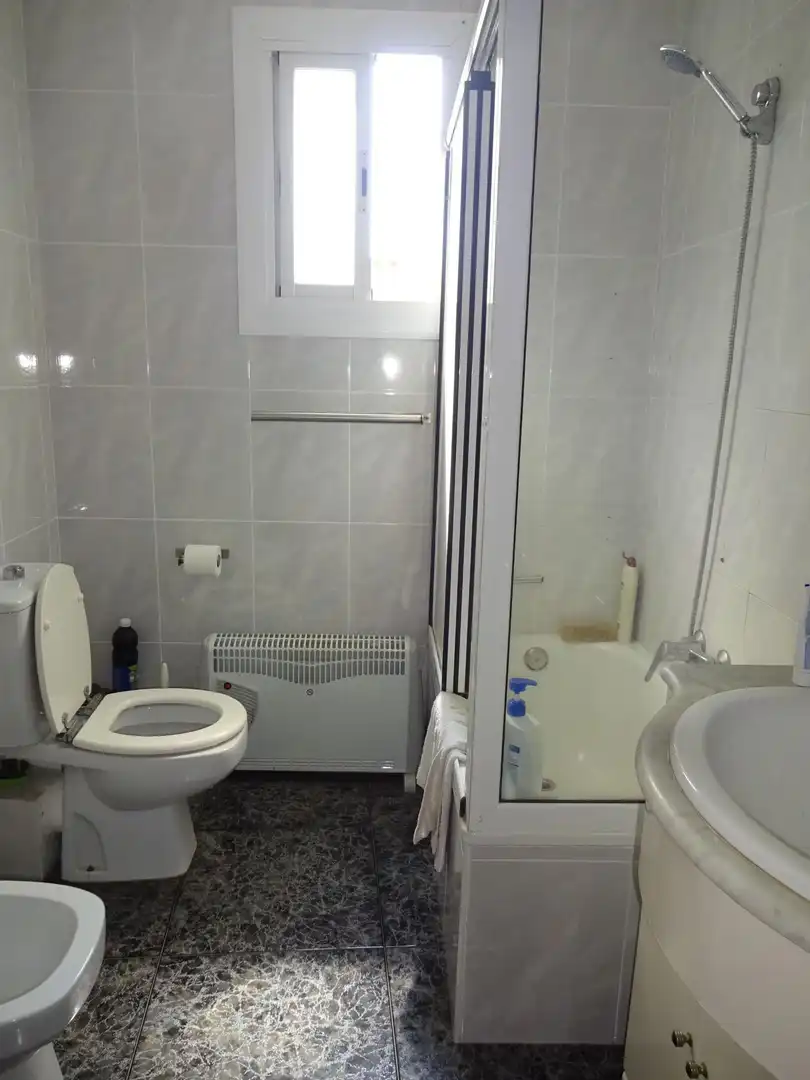 Bathroom of Flat for sale in Mataró  with Heating
