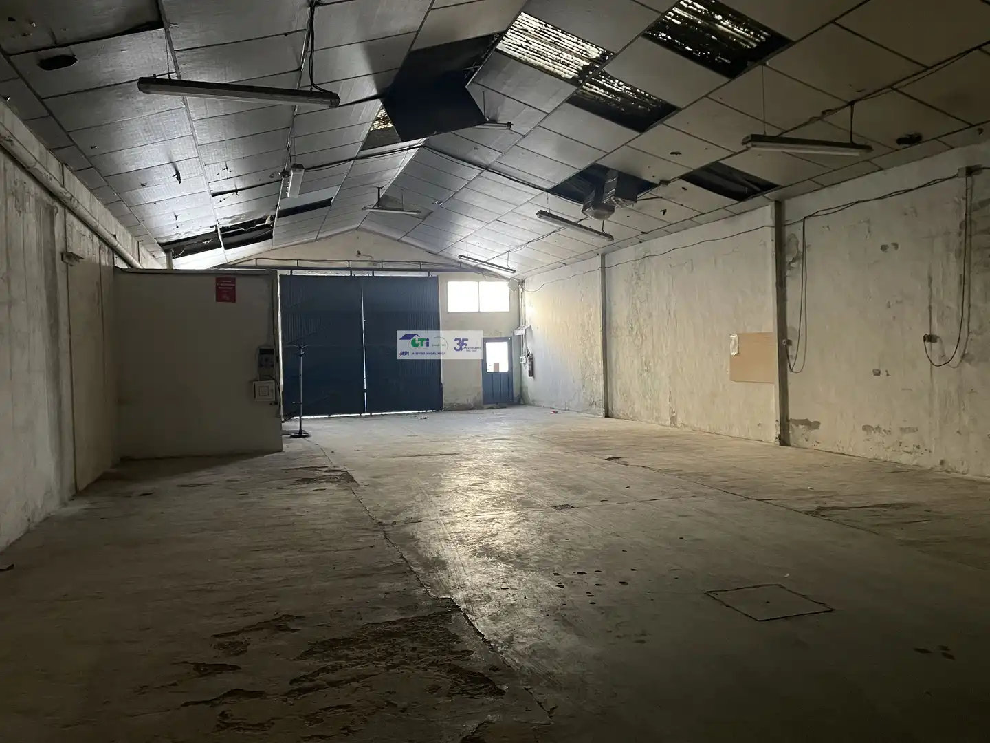Fabrikhallen zum Verkauf in AVD. SAN JUAN DE LA PEÑA, Arrabal