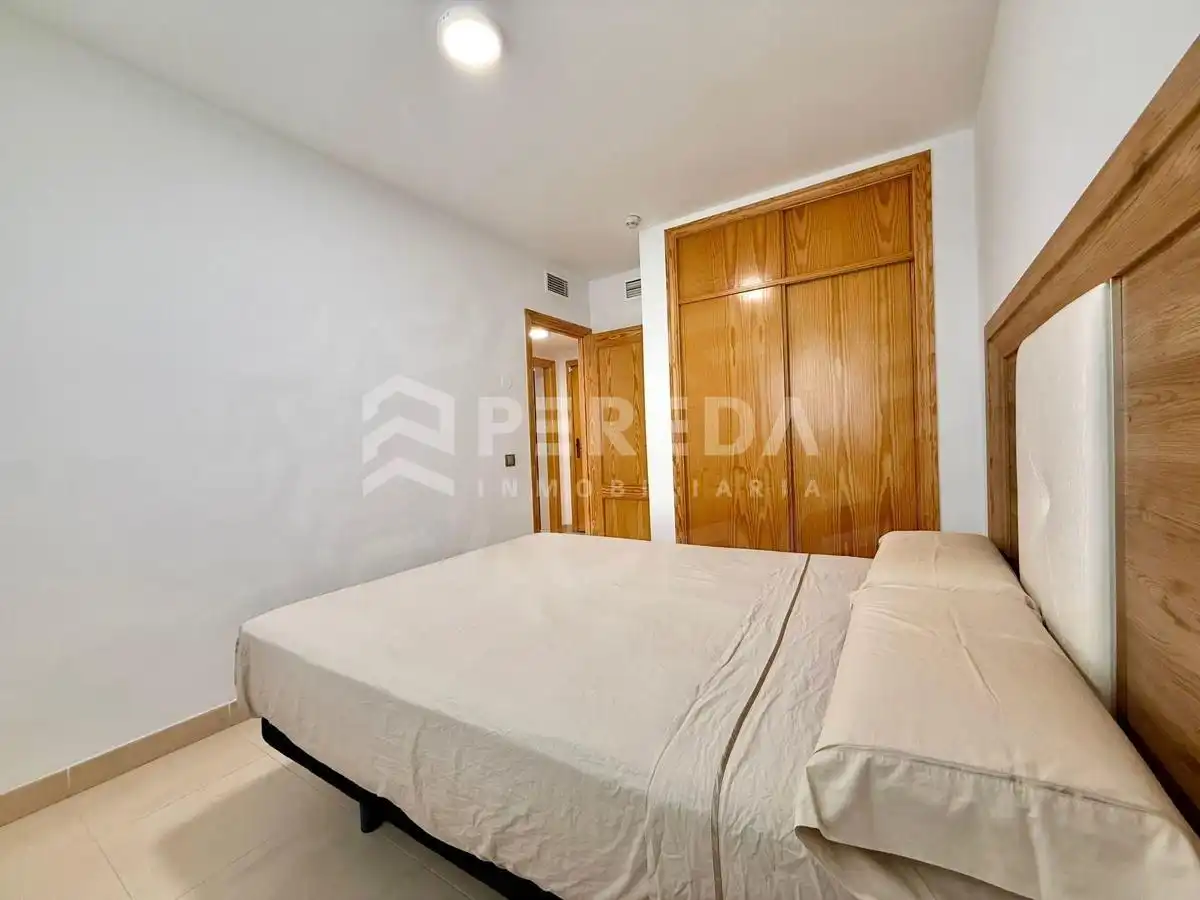 Schlafzimmer von Wohnungen zum Verkauf in Roquetas de Mar mit Terrasse, Möbliert und Gemeinschaftspool