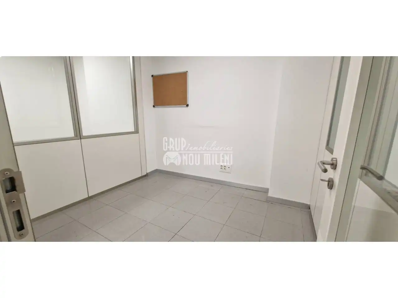 Commercial properties for rent in Catarroja  with Air Conditioner
