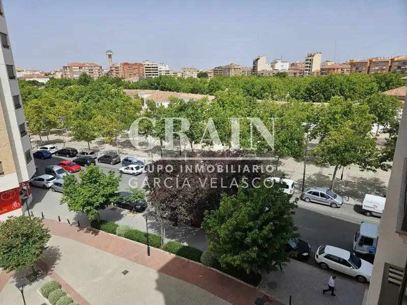 Außenansicht von Wohnung zum Verkauf in Albacete mit Heizung, Abstellraum und Balkon