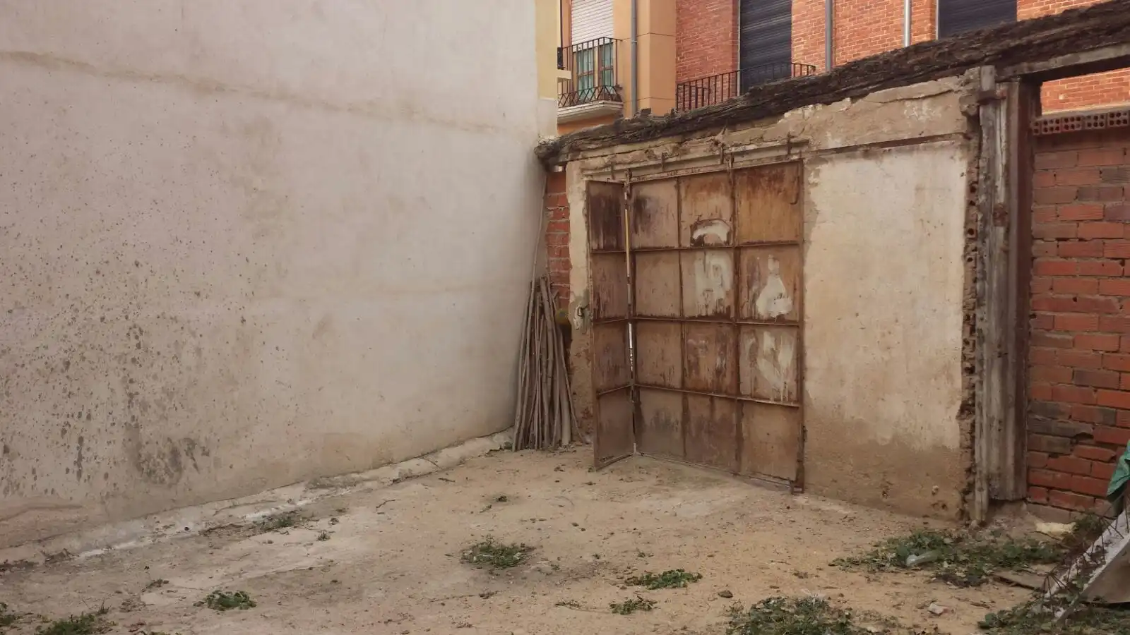 Residential land for sale in Calle de Balborraz, imagen 3