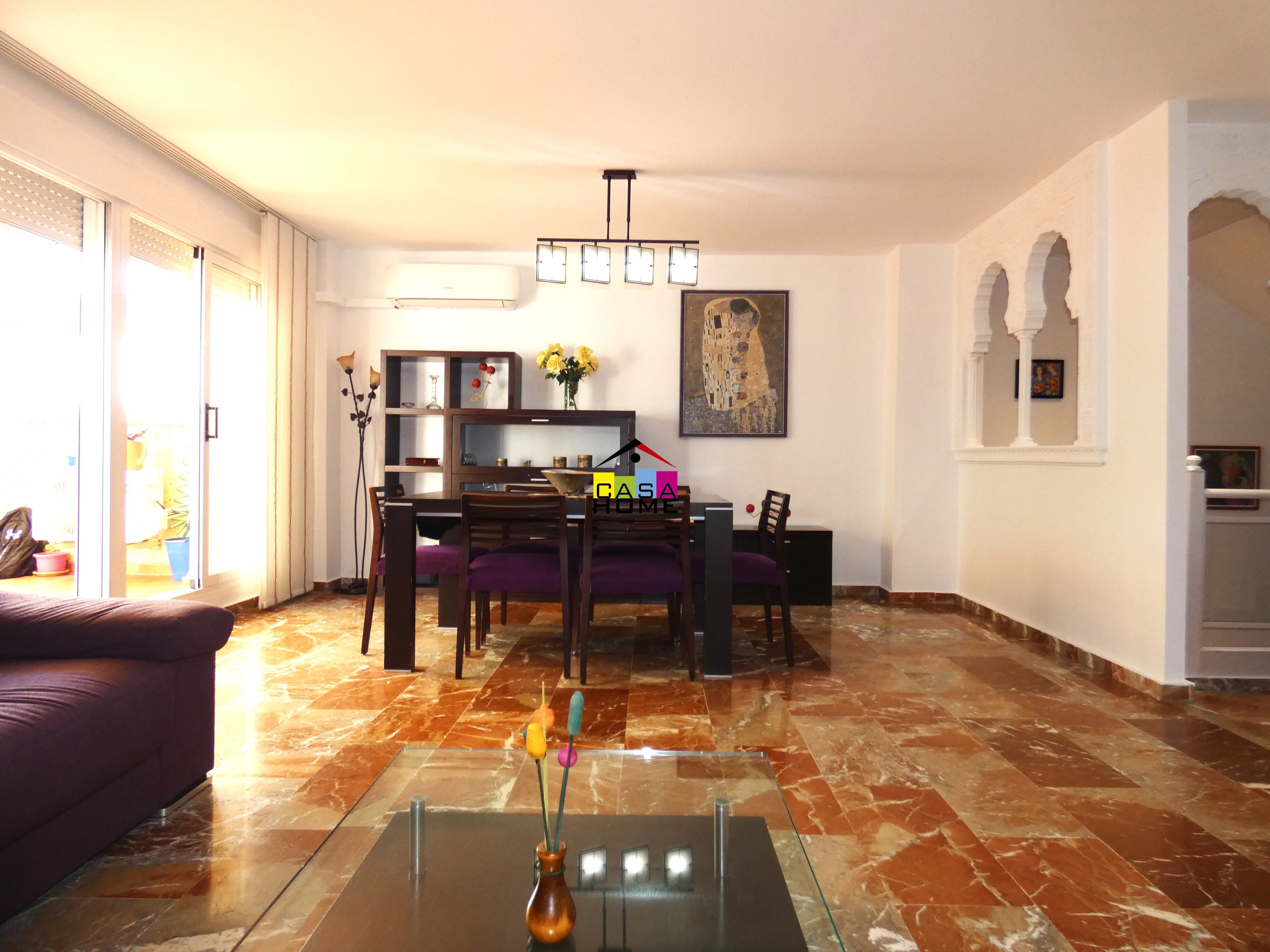 Menjador de Casa adosada de lloguer en Castellón de la Plana / Castelló de la Plana amb Aire condicionat, Calefacció i Terrassa