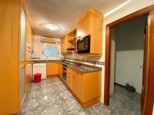 Küche von Wohnung zum Verkauf in Barcelona mit Klimaanlage, Heizung und Parkett