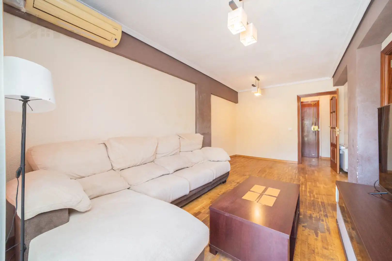 Living room of Flat for sale in Alcorcón  with Air Conditioner, Heating and Terrace