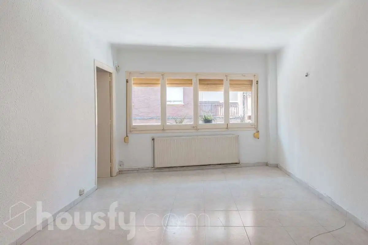 Living room of Flat for sale in Barcelona