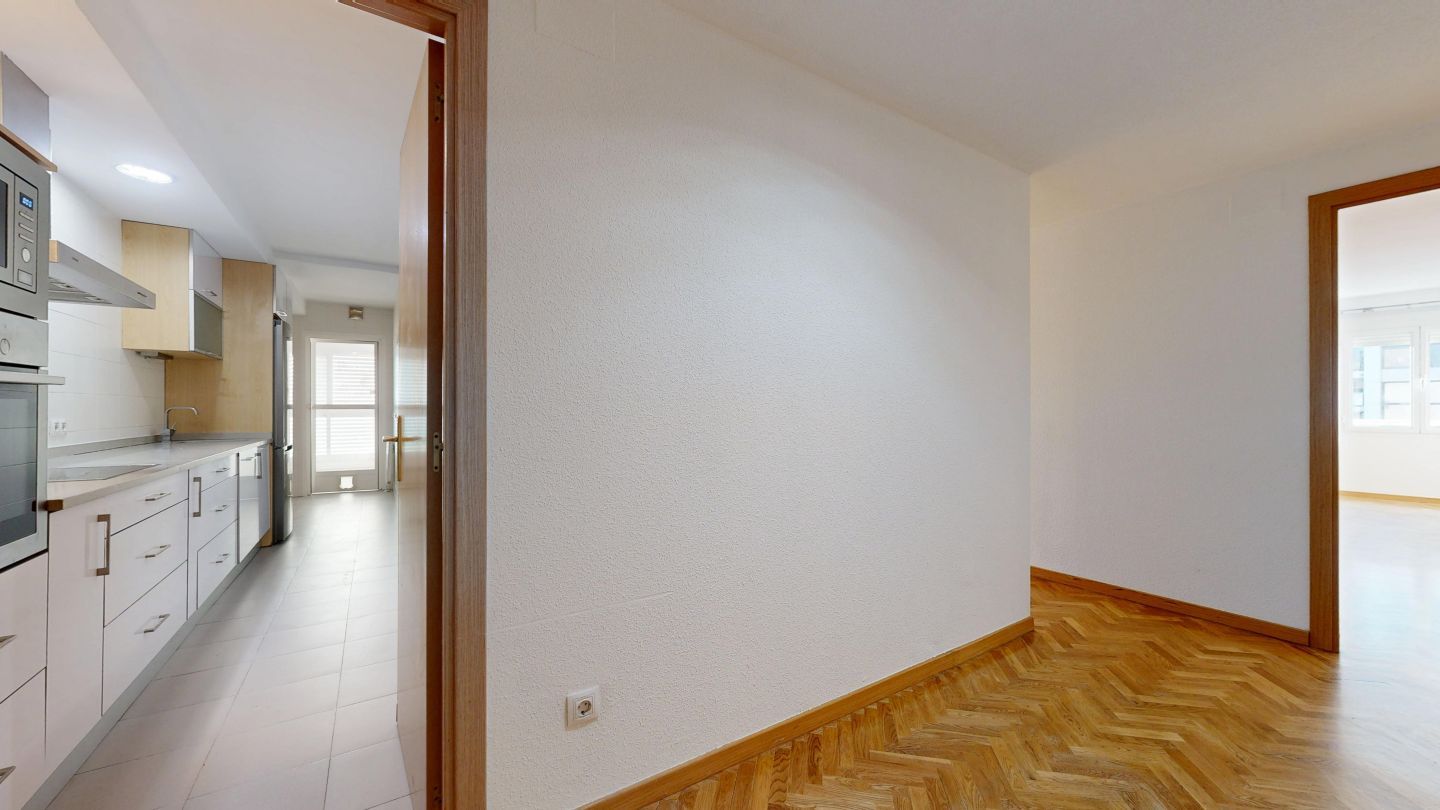 Pis de lloguer en  Madrid Capital amb Aire condicionat, Calefacció i Piscina