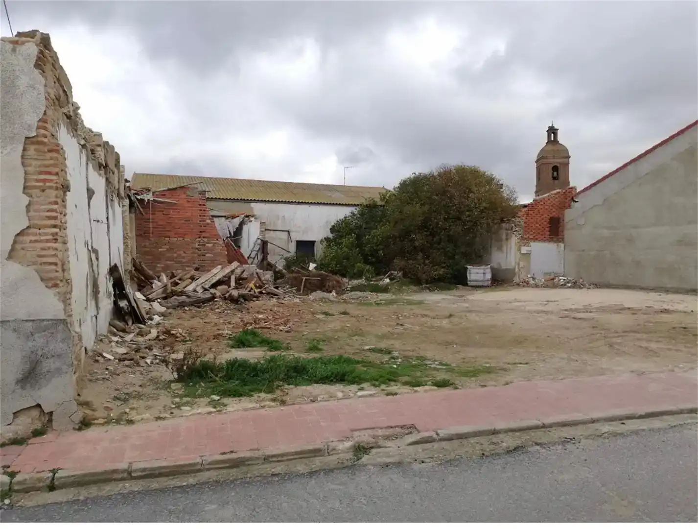 Terreno en venta en Bernuy-Zapardiel, Ávila
