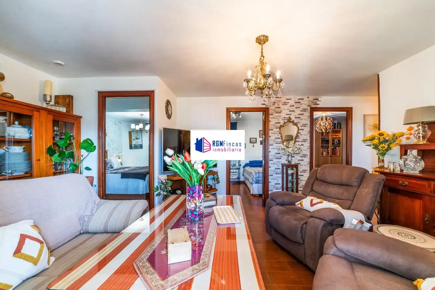Living room of Flat for sale in Sevilla  with Air Conditioner, Heating and Terrace
