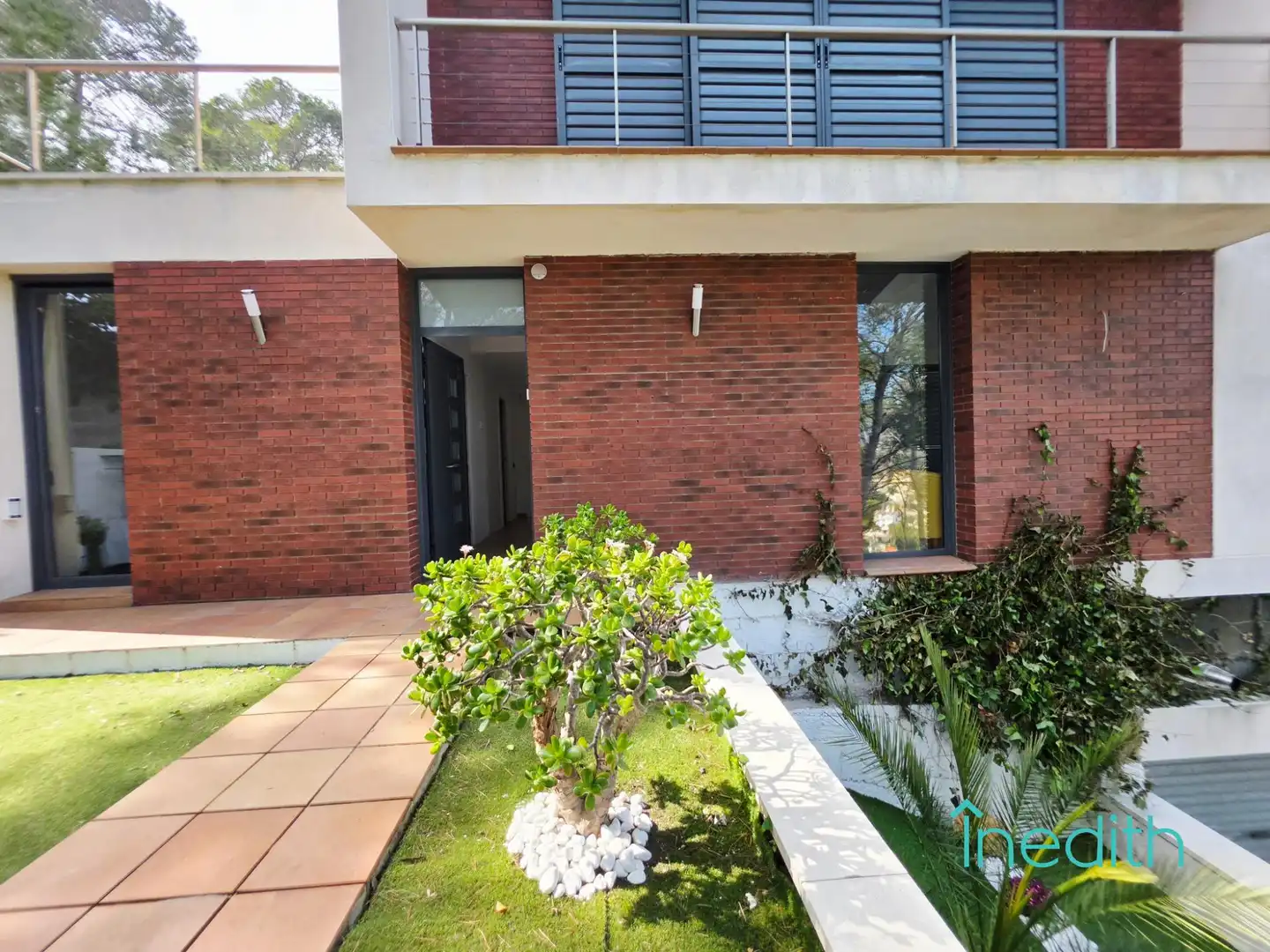 Terrassa de Casa o xalet en venda en Cubelles amb Calefacció, Jardí privat i Terrassa