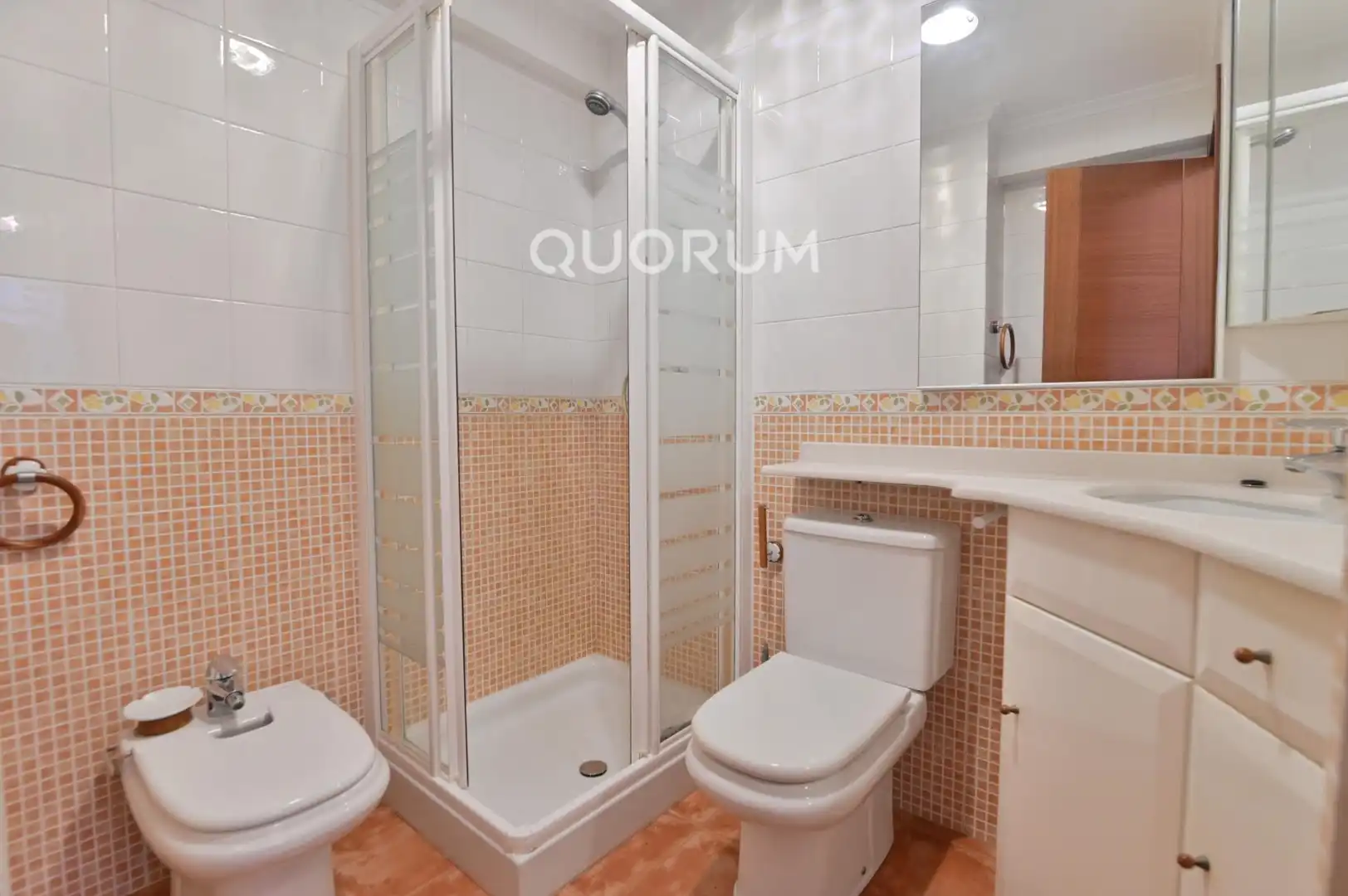 Baño de Piso en venta en Bilbao  con Calefacción y Terraza