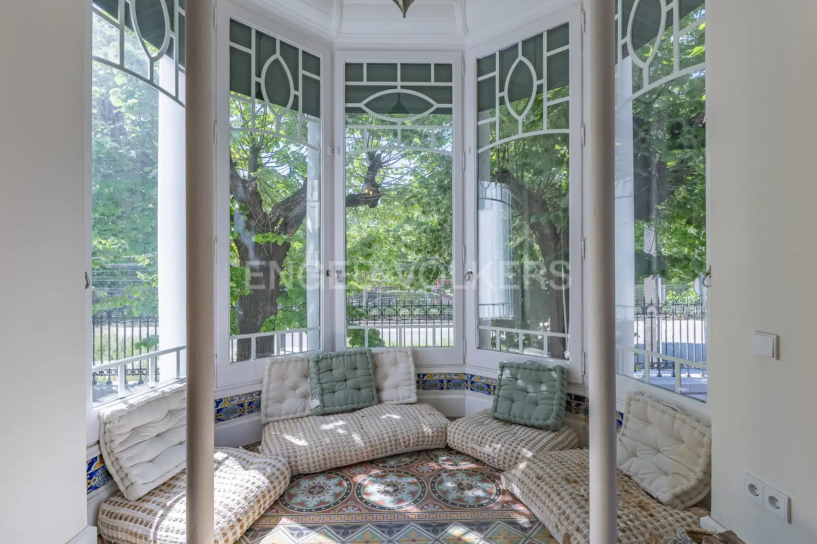 Living room of Houses for rent in Sant Cugat del Vallès  with Air Conditioner, Heating and Private garden