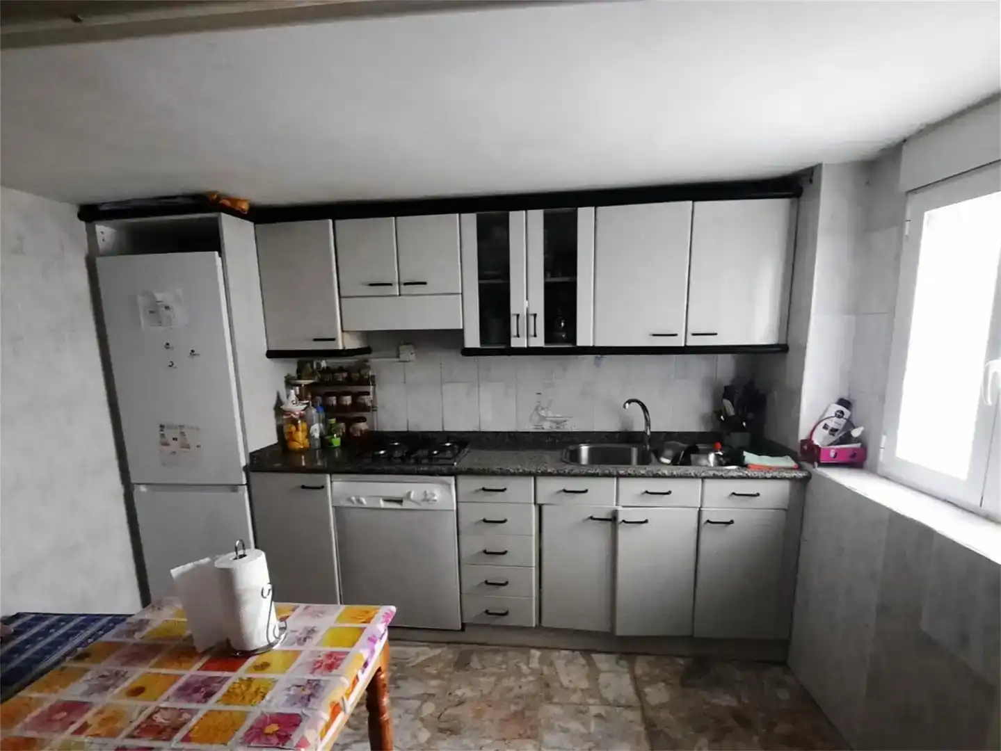 Cocina de Casa adosada en venta en Andosilla con Amueblado, Horno y Lavadora