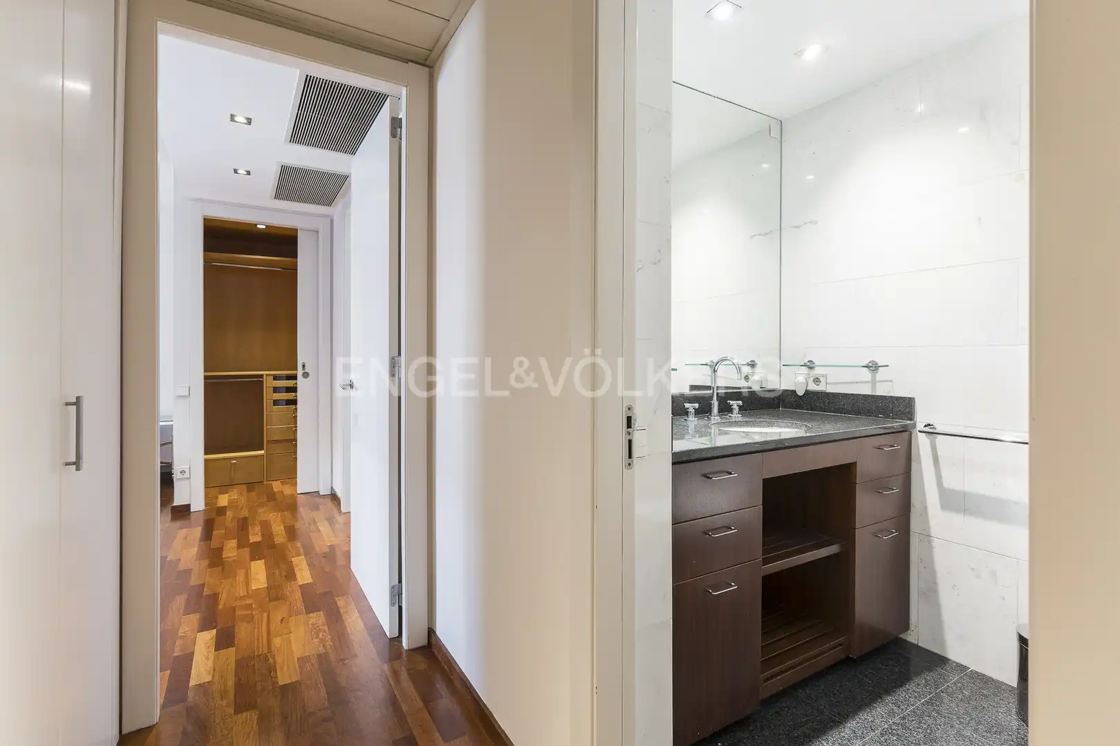 Piso de alquiler en Barcelona con Aire acondicionado, Calefacción y Jardín privado