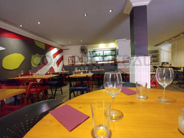 Local comercial en Venta en Carrer de Sant Llorenç, 21 en La Llotja - Born