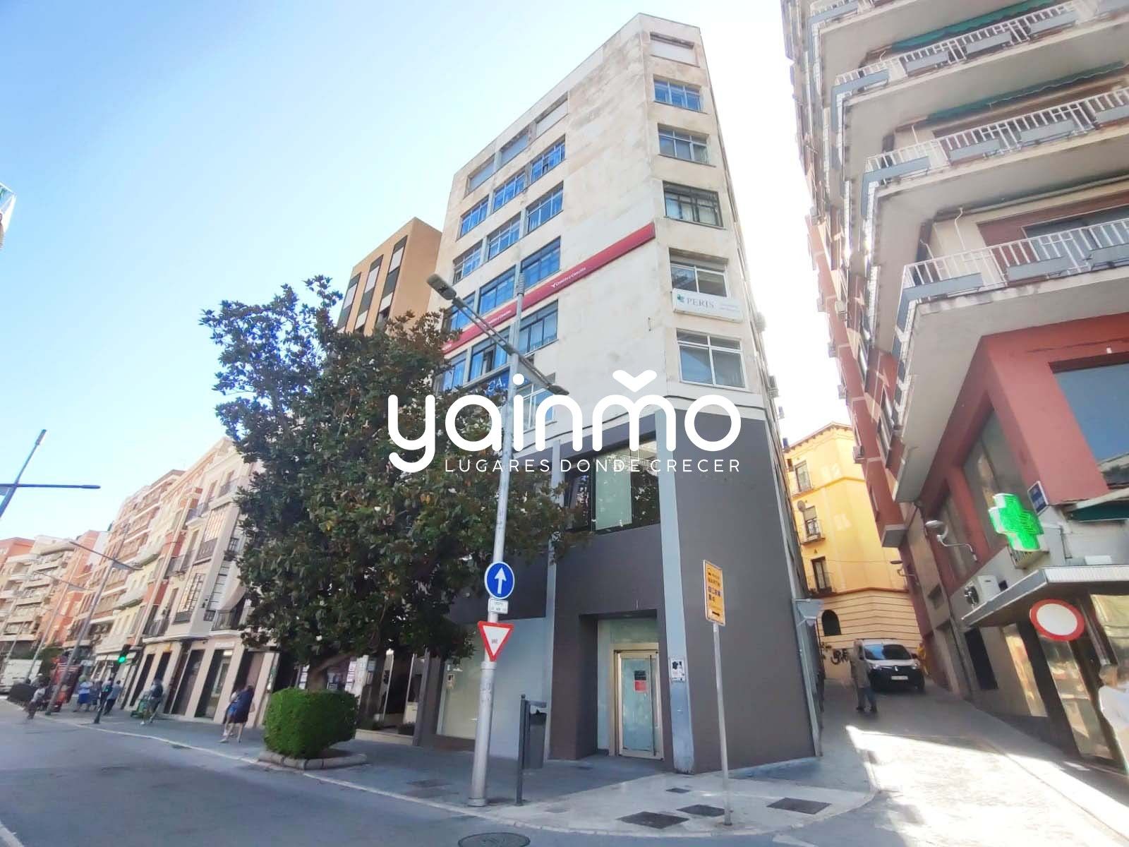 Exterior view of Office for sale in  Jaén Capital  with Air Conditioner