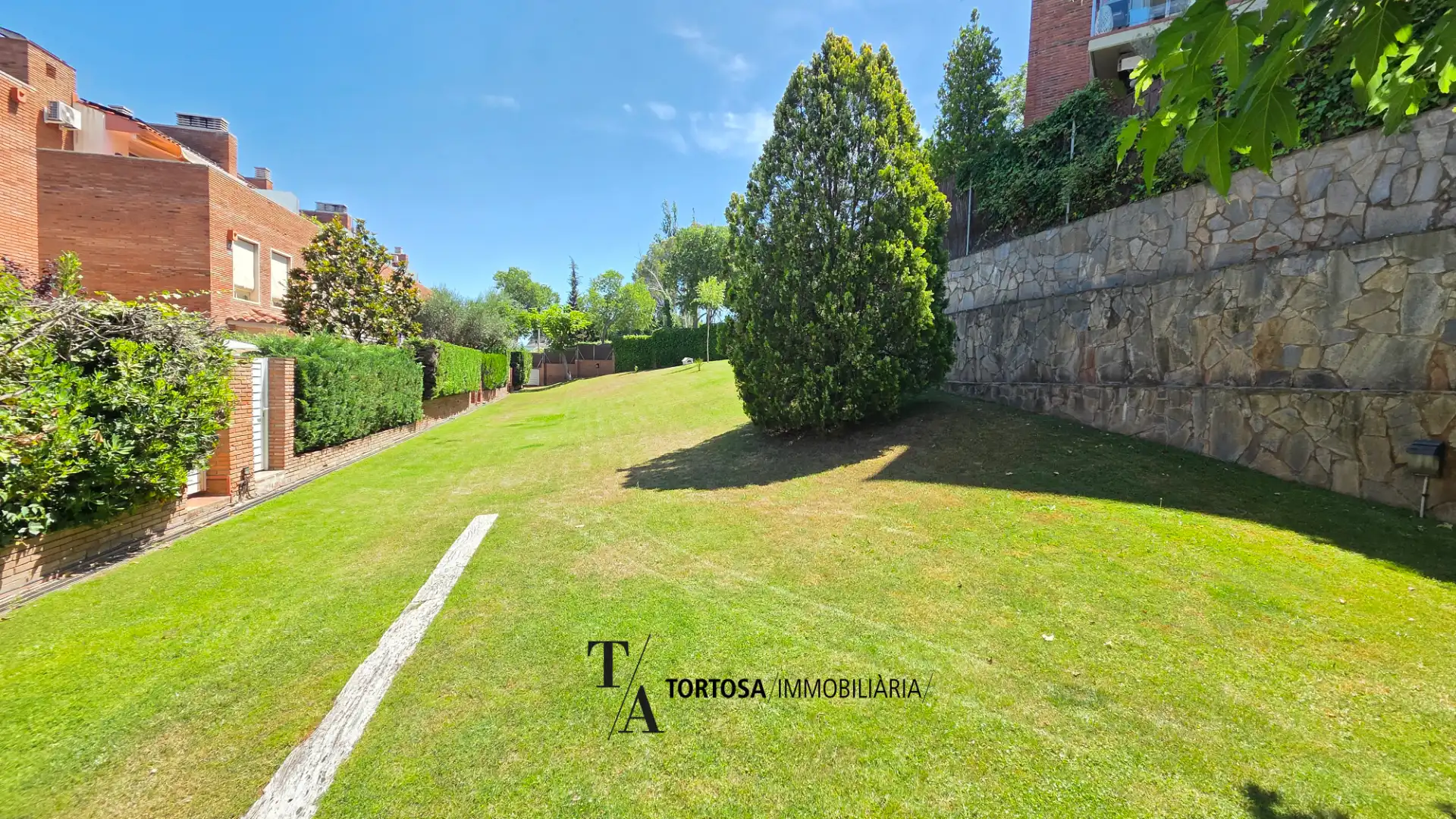 Adossat amb piscina en venda a Golf - Can Trabal, imagen 4