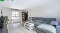 Sala d'estar de Casa adosada en venda en Maracena amb Terrassa i Balcó
