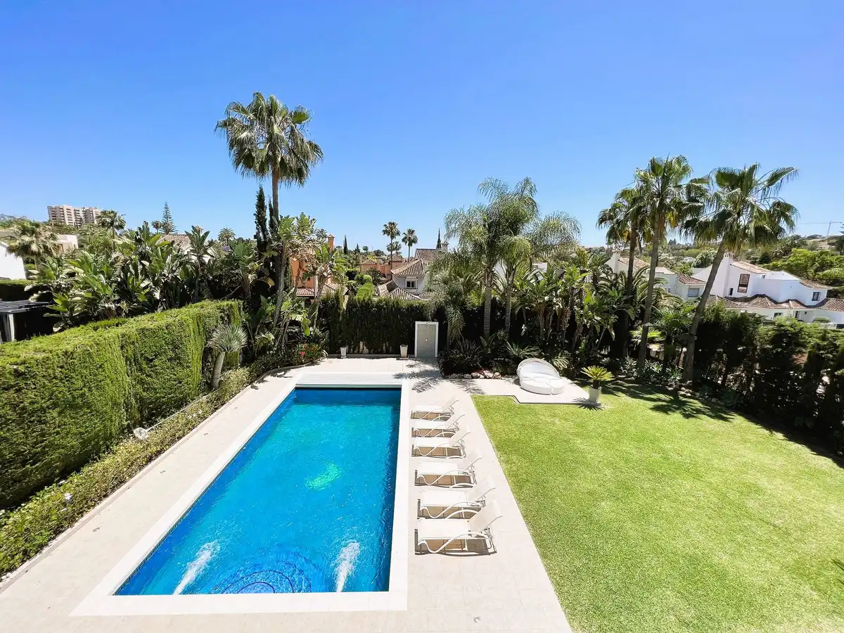 Casa amb piscina en venda a Nueva Andalucía, imagen 6
