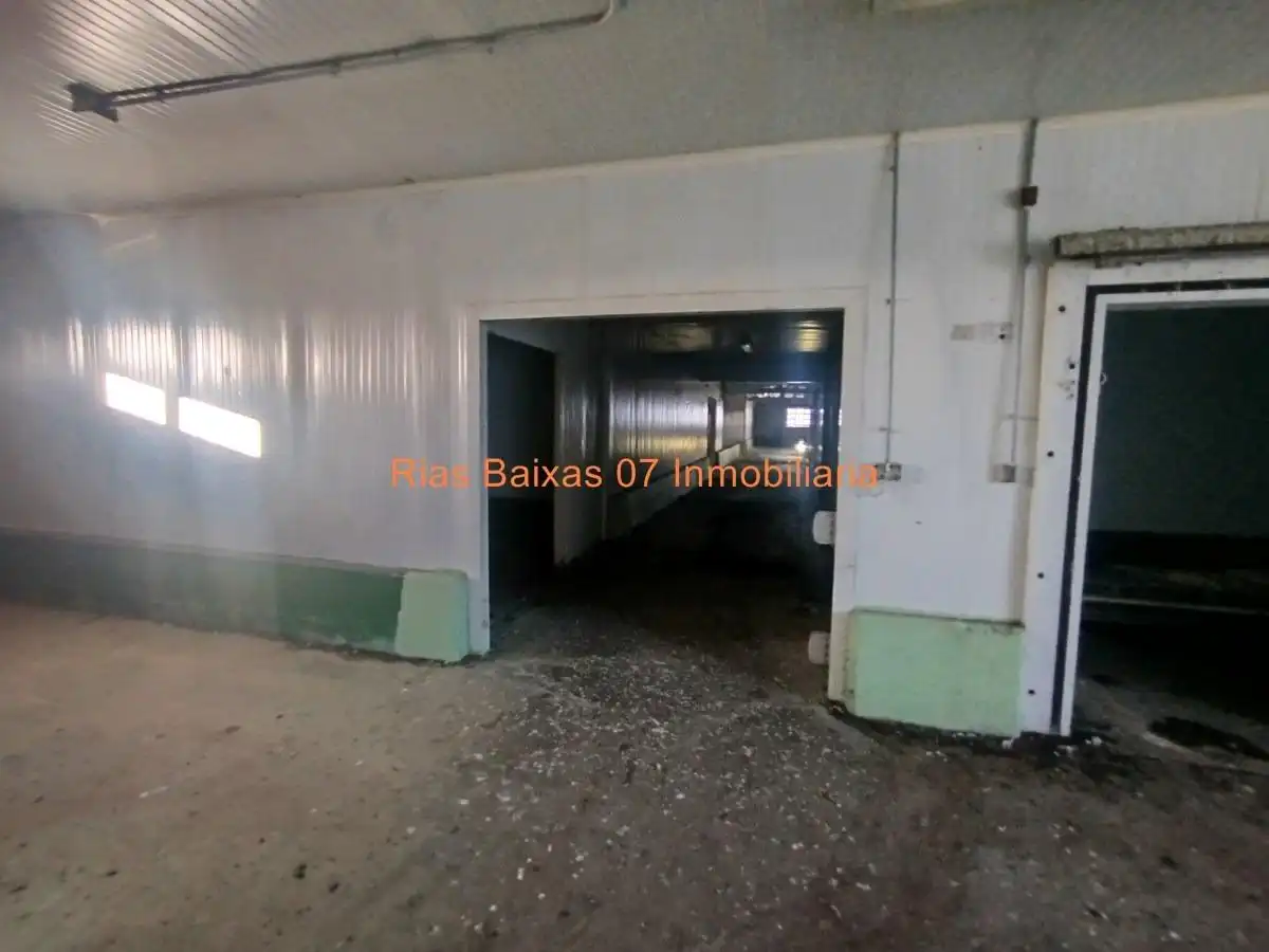 Industriegebäude zum Verkauf in Comesaña - Matamá, imagen 8