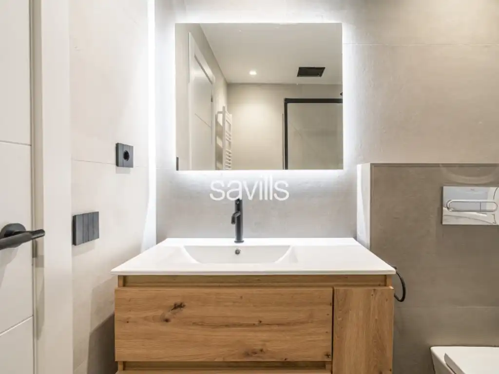 Baño de Apartamento en venta en Barcelona