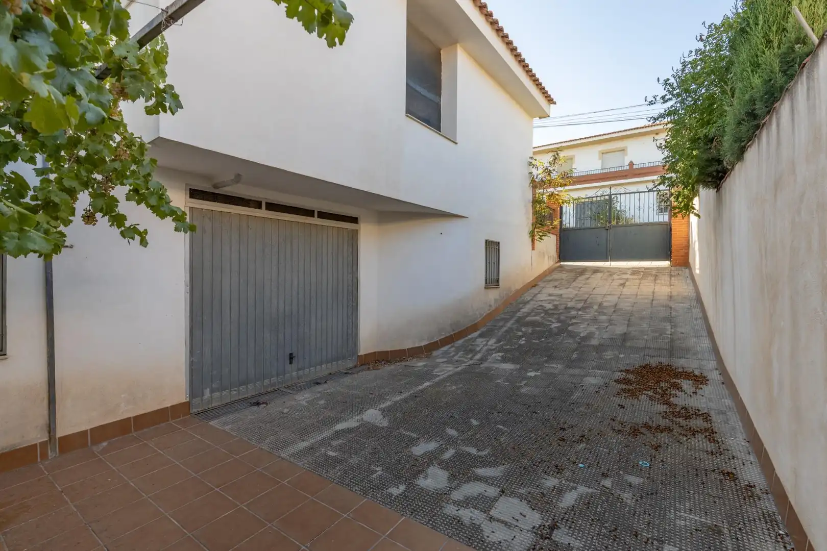 Vista exterior de Casa o chalet en venta en Escúzar, Granada